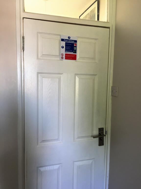 Vallance Road House London Room photo
